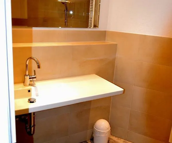 Haus Steinacker * 피스